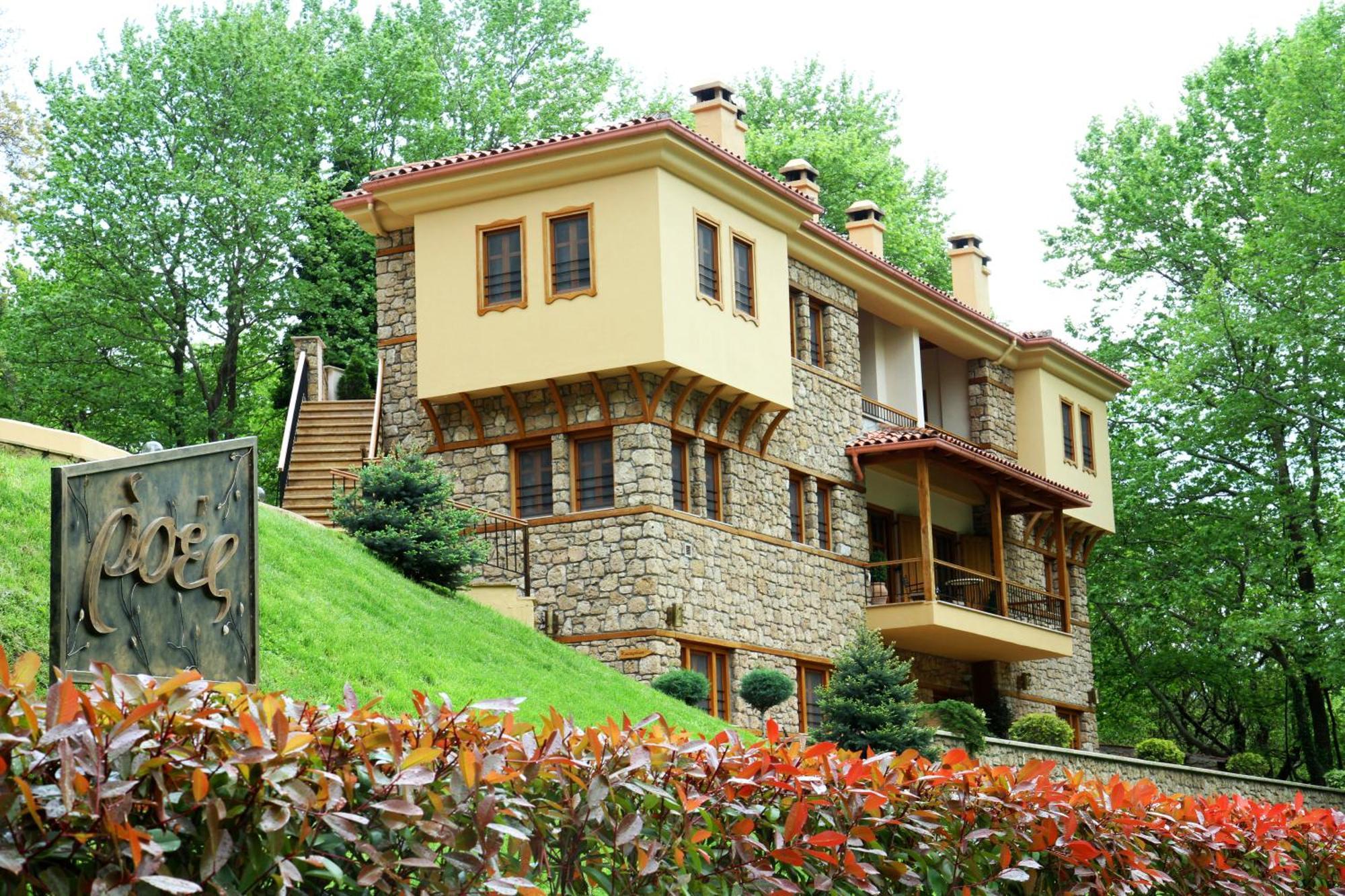 Roes Suites Като-Лутраки Экстерьер фото